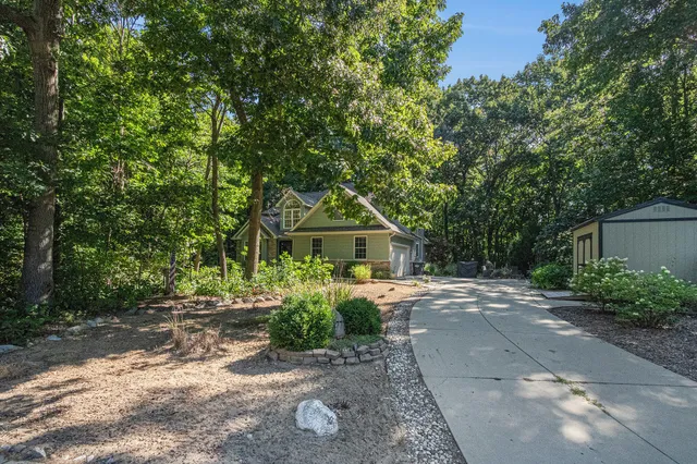 $549,900 | 5477 Fairview Street, Stevensville, MI 49127