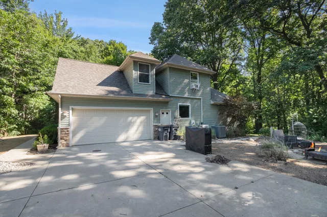 $549,900 | 5477 Fairview Street, Stevensville, MI 49127