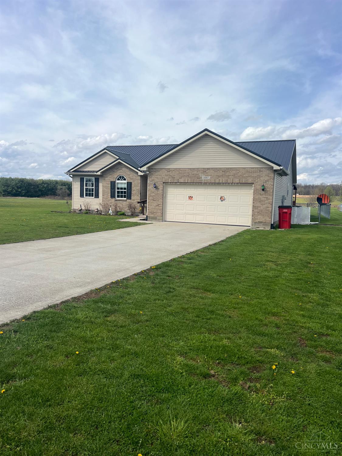 5087 Panhandle Road New Vienna, OH 45159 - Photo 4 of 12