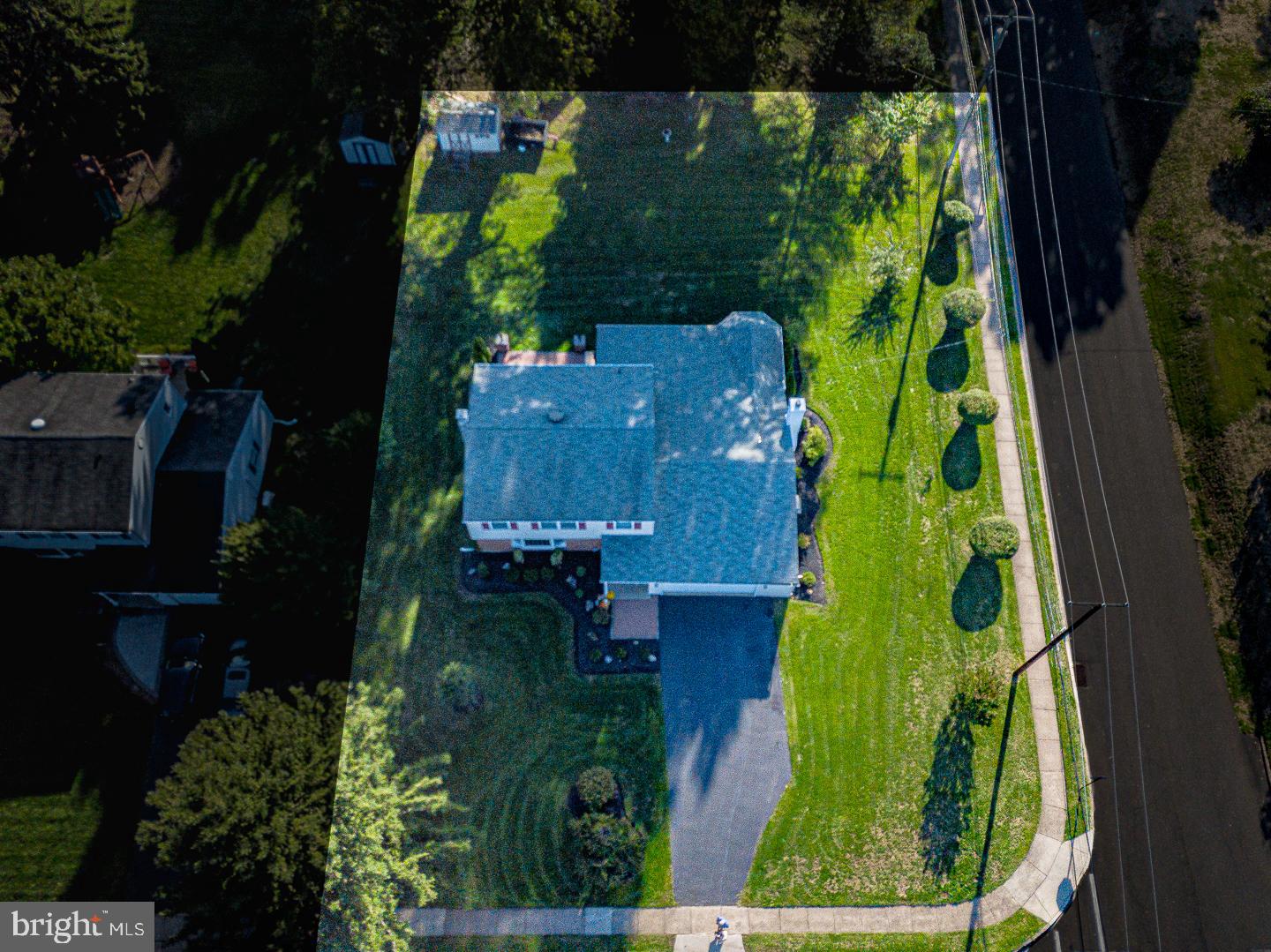 111 Crestview Road Hatboro, PA 19040 - Photo 3 of 48 Gallery Image 3