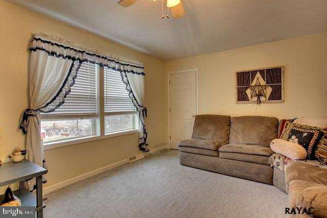 28 South Burns Road Spring Grove, PA 17362 - Photo 3 of 25