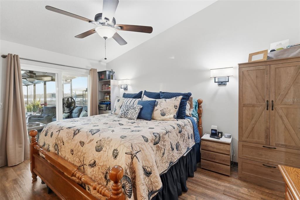 1925 Dockside Drive Valrico, FL 33594 - Photo 17 of 35