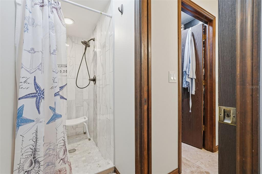 1925 Dockside Drive Valrico, FL 33594 - Photo 20 of 35