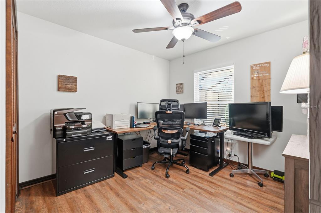 1925 Dockside Drive Valrico, FL 33594 - Photo 26 of 35