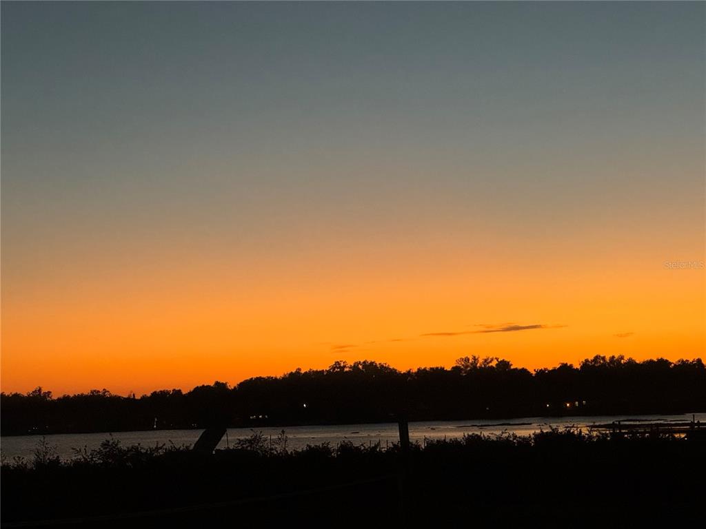 1925 Dockside Drive Valrico, FL 33594 - Photo 40 of 41 a view of sunset