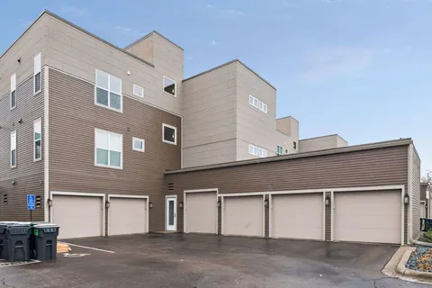 $525,000 | 3970 Wooddale Avenue South, Unit 201D, St. Louis Park, MN 55416
