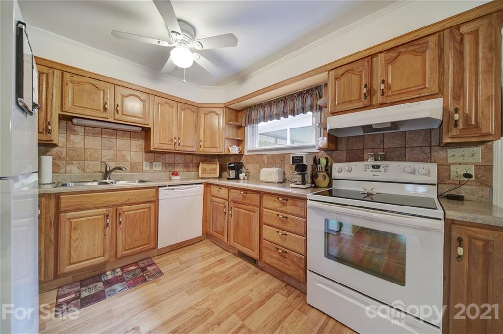 1223 Gladstone Road, Unit 71 Lancaster, SC 29720 - Photo 10 of 35 Gallery Image 10