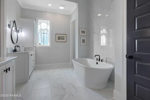 $530,000 | 110 Big Lake Run, Youngsville, LA 70592