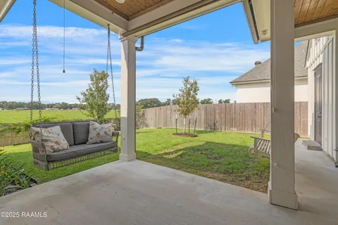 $530,000 | 110 Big Lake Run, Youngsville, LA 70592