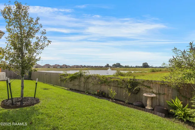 $530,000 | 110 Big Lake Run, Youngsville, LA 70592