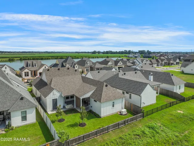 $530,000 | 110 Big Lake Run, Youngsville, LA 70592
