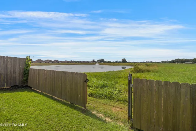 $530,000 | 110 Big Lake Run, Youngsville, LA 70592