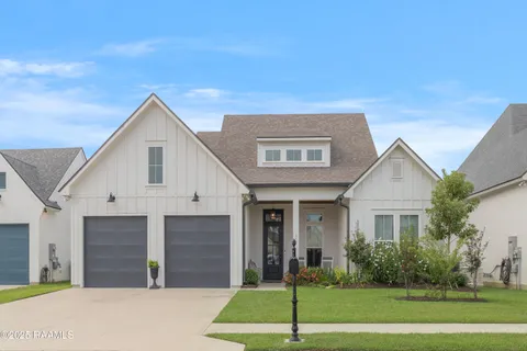 $530,000 | 110 Big Lake Run, Youngsville, LA 70592