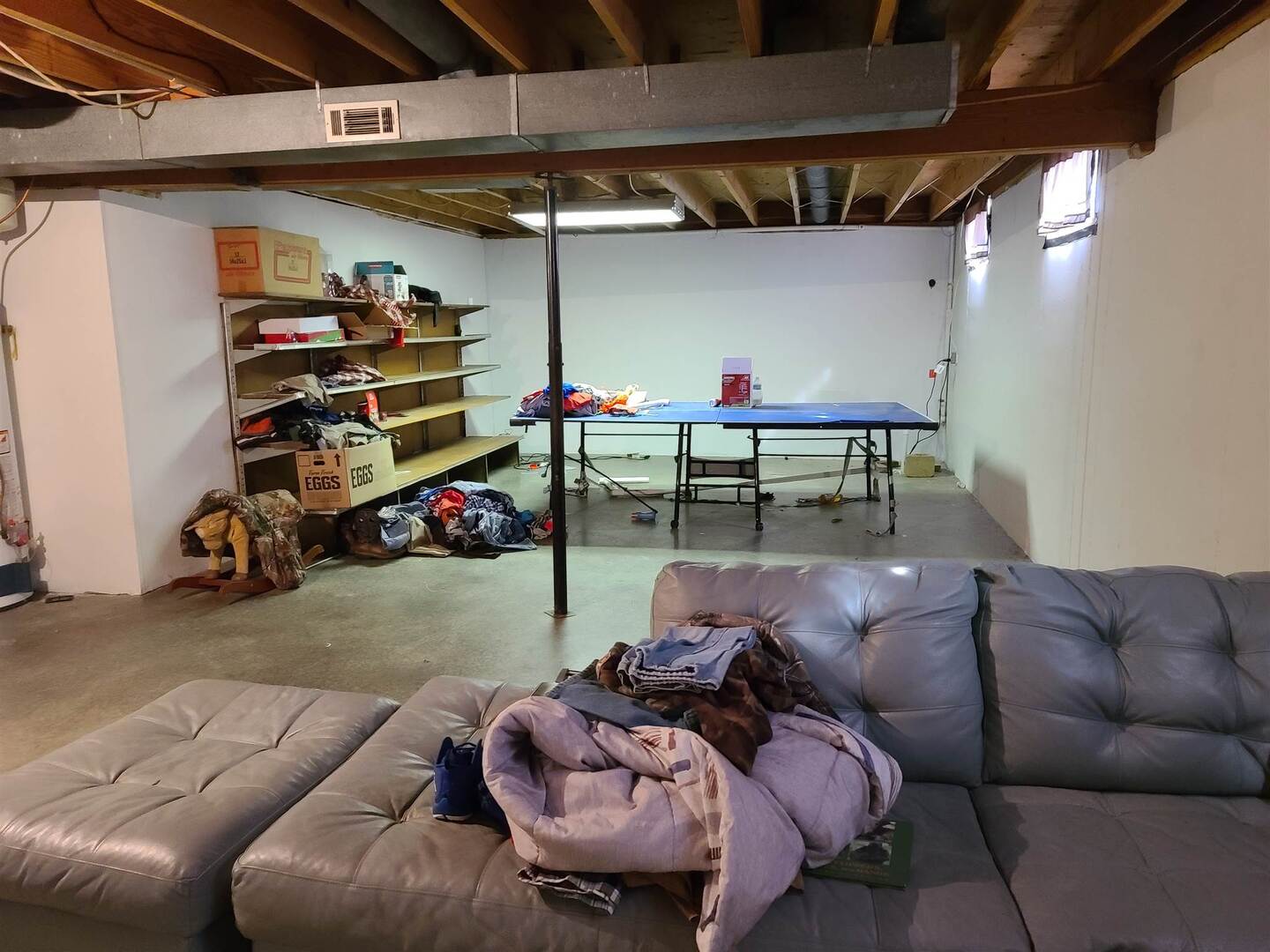 1564 East 300 N Road Cowden, IL 62422 - Photo 42 of 50 a room with furniture