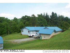 1102 Apple Valley Road Hendersonville, NC 28792 - Photo 5 of 8 Gallery Image 5