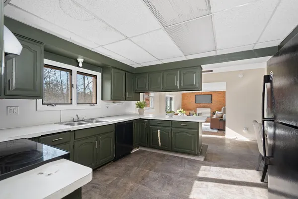 $440,000 | 685 Ironwood Drive, Ann Arbor, MI 48103