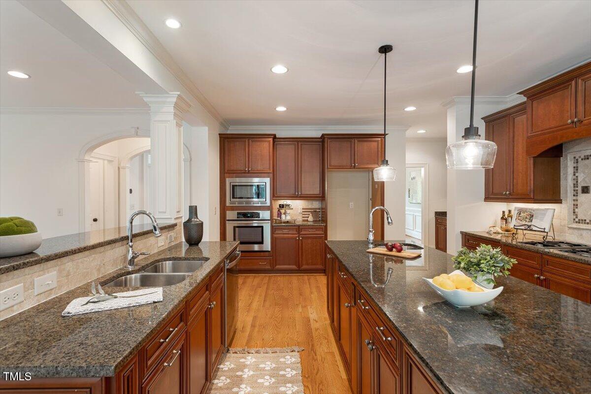 4213 Summer Brook Drive Apex, NC 27539 - Photo 19 of 78 .