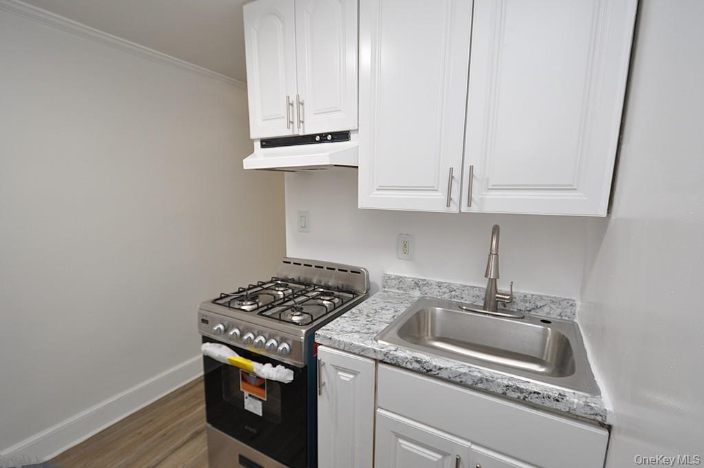 155 Garth Road, Unit B1 Scarsdale, NY 10583 - Photo 10 of 29