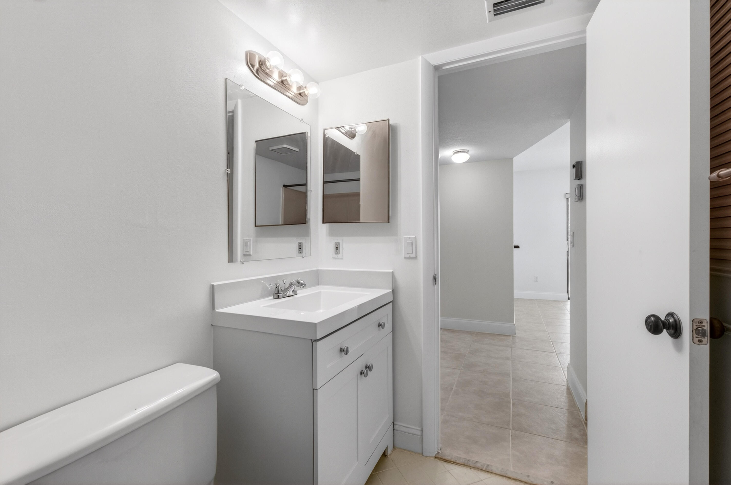 351 Club Circle, Unit 101 Boca Raton, FL 33487 - Photo 47 of 55 47-print-DSC_8760