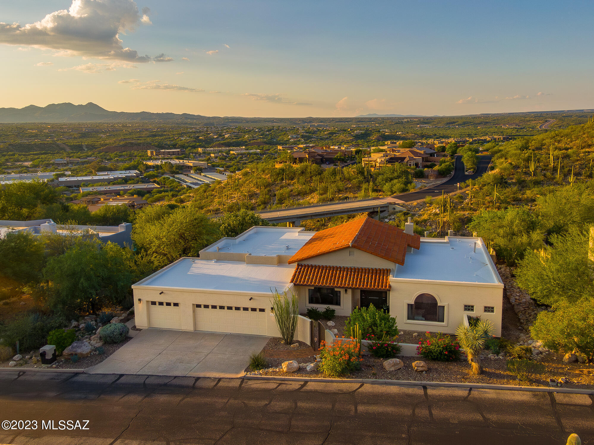 1931 East Buck Ridge Place Tucson, AZ 85737 - Photo 29 of 34