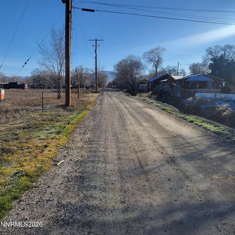 $99,000 | 680 17th Street, Lovelock, NV 89419