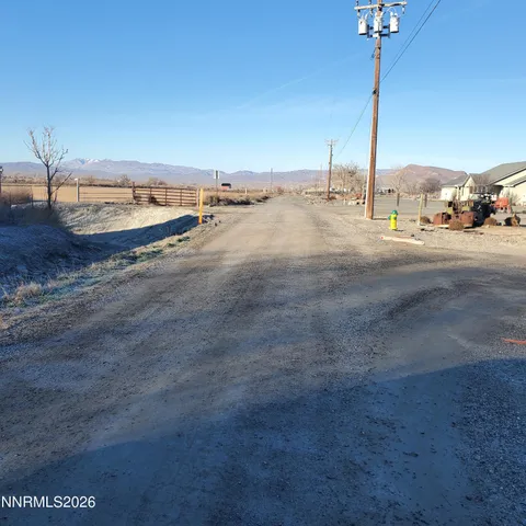 $99,000 | 680 17th Street, Lovelock, NV 89419