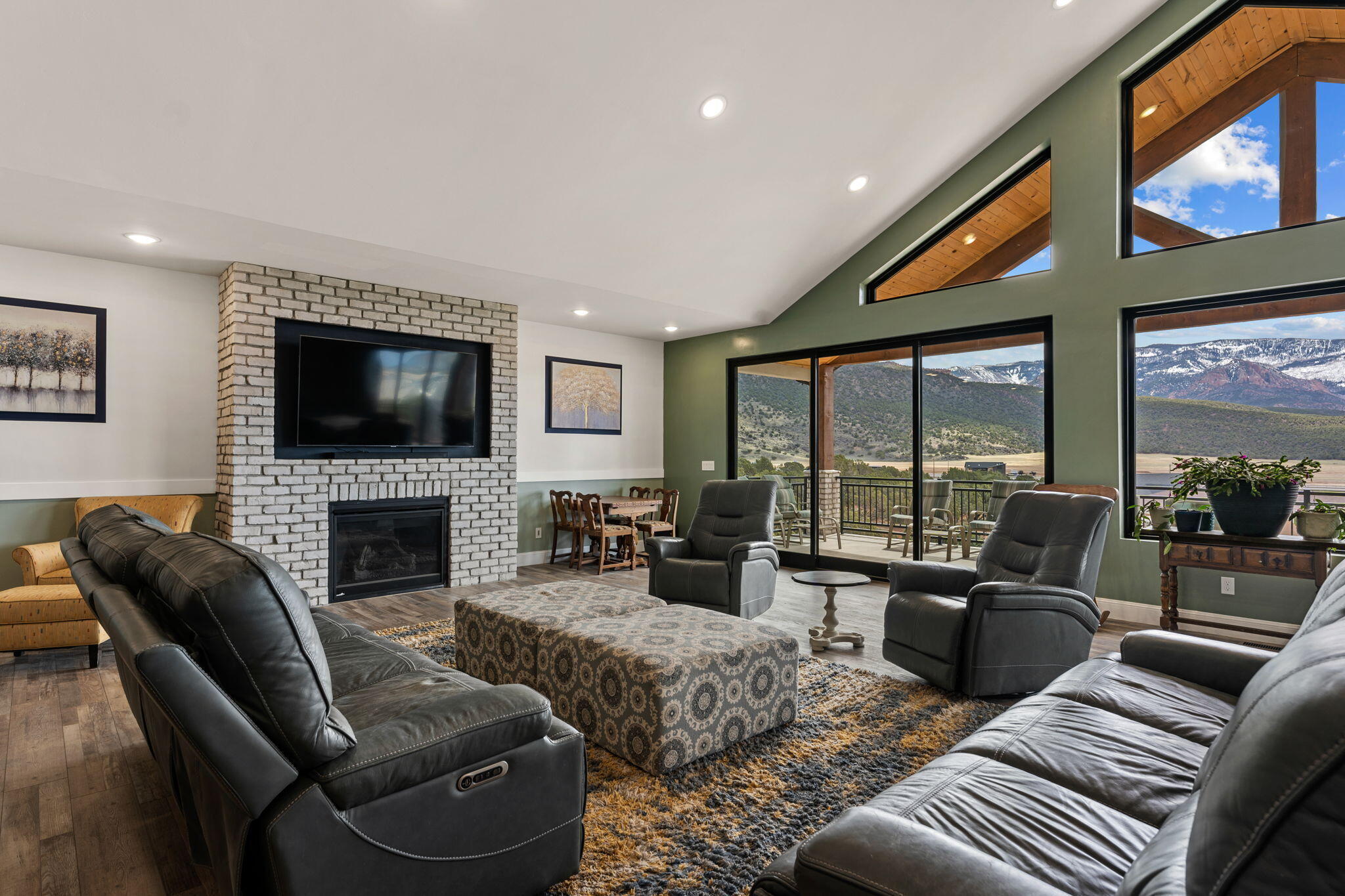 2753 West Eagle Ridge Loop Cedar City, UT 84720 - Photo 8 of 49 20250402214545258935000000-o