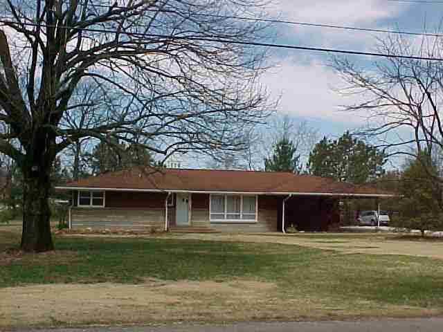 1526 Kimmell Road Vincennes, IN 47591 - Photo 1 of 9 Gallery Image 1