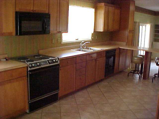 1526 Kimmell Road Vincennes, IN 47591 - Photo 4 of 9 Gallery Image 4