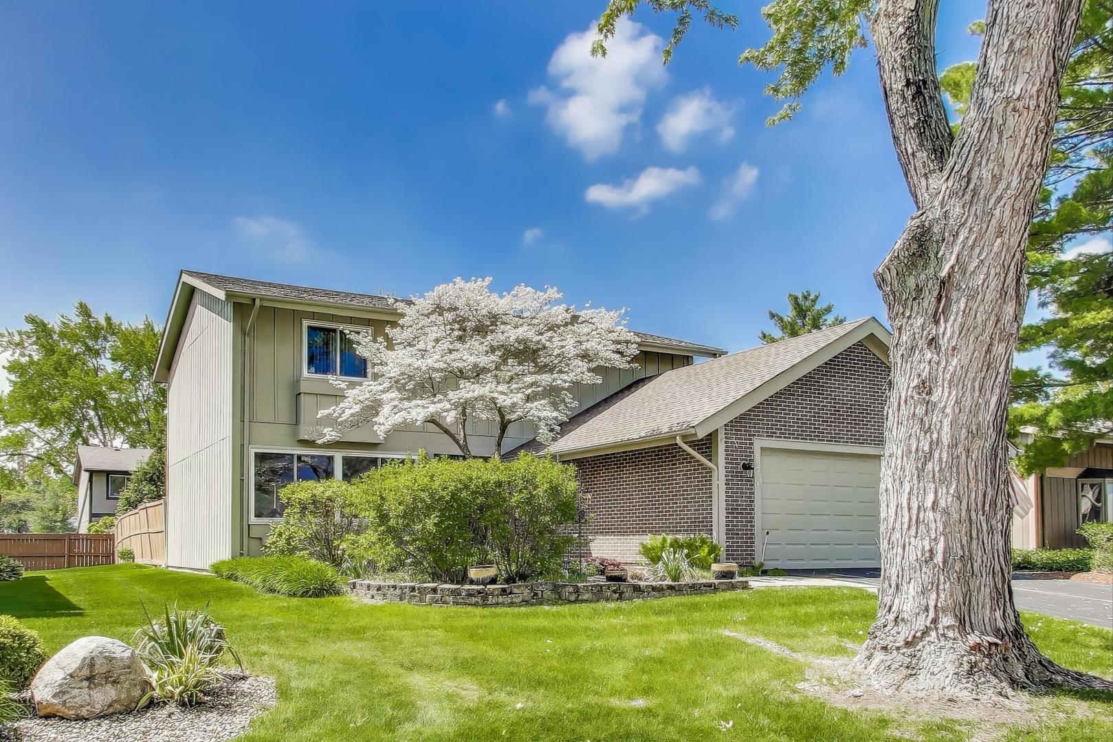 609 Bryce Trail Roselle, IL 60172 - Photo 2 of 42