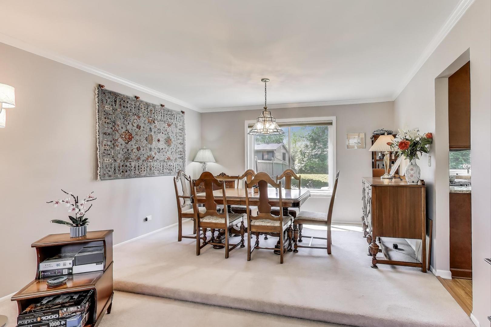 609 Bryce Trail Roselle, IL 60172 - Photo 8 of 42