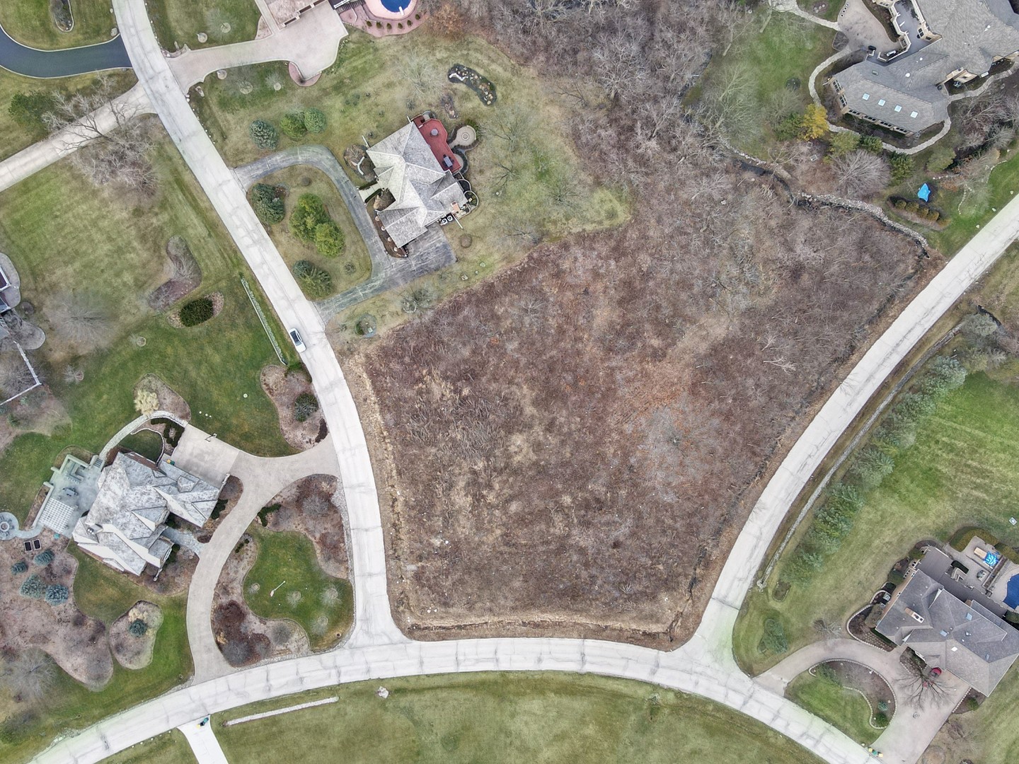 49 Rusty Road Lemont, IL 60439 - Photo 3 of 5 view of a wooden floor