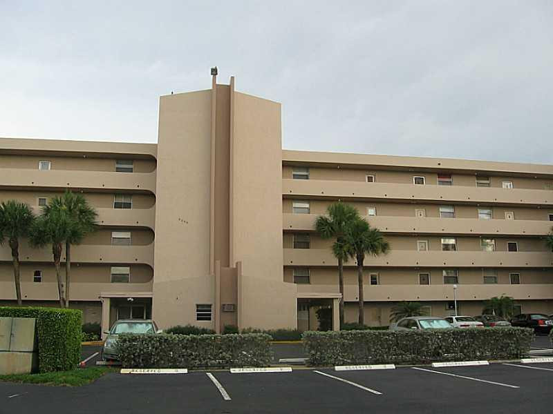 6699 Northwest 2nd Avenue, Unit 311 Boca Raton, FL 33487 - Photo 1 of 15 Exterior Front