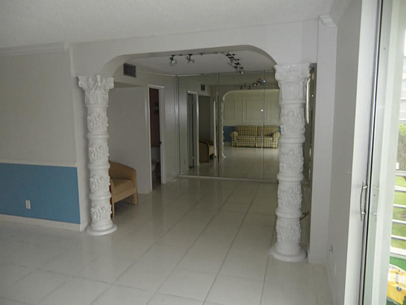 6699 Northwest 2nd Avenue, Unit 311 Boca Raton, FL 33487 - Photo 6 of 15 Exterior Front