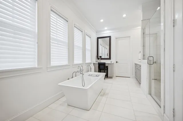 $1,100,000 | 1270 Wood Hollow Drive, Houston, TX 77057