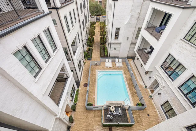 $1,100,000 | 1270 Wood Hollow Drive, Houston, TX 77057