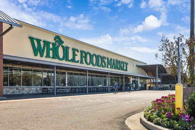 $1,100,000 | 1270 Wood Hollow Drive, Houston, TX 77057