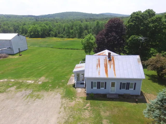 $375,000 | 1039 Belfast Road, Knox, ME 04986