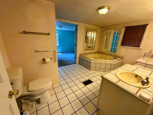 $375,000 | 1039 Belfast Road, Knox, ME 04986