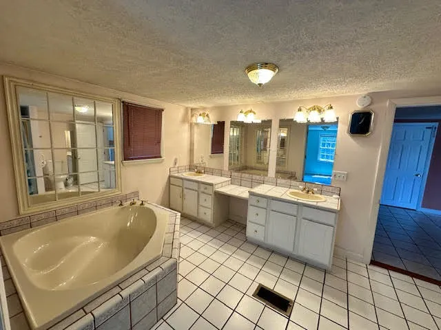 $375,000 | 1039 Belfast Road, Knox, ME 04986