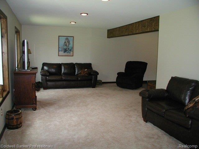 7662 Tubspring Road Almont, MI 48003 - Photo 6 of 20 7662 Tubspring LR