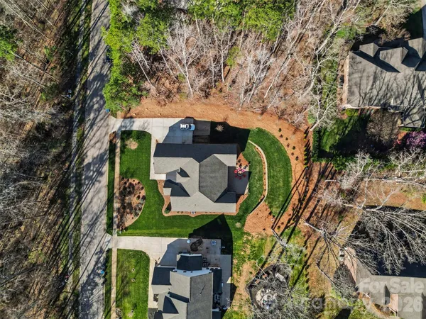 a view of a front door and sitting area