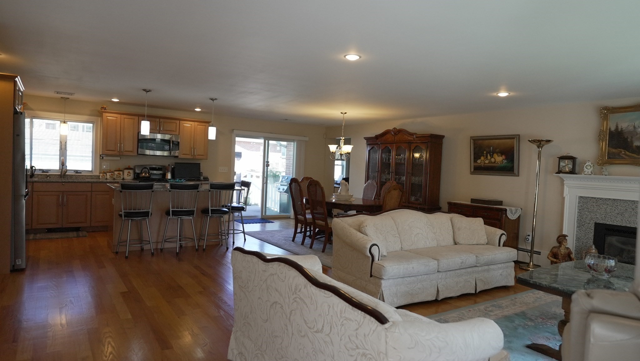 23 Laurine Road Saugus, MA 01906 - Photo 15 of 36 Gallery Image 15