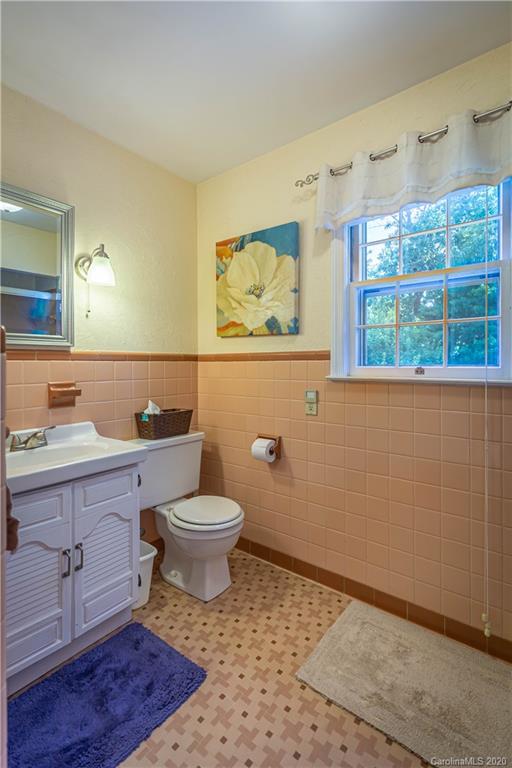 304 Riverside Drive Morganton, NC 28655 - Photo 22 of 23 Gallery Image 22