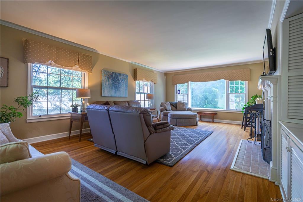304 Riverside Drive Morganton, NC 28655 - Photo 7 of 23 Gallery Image 7