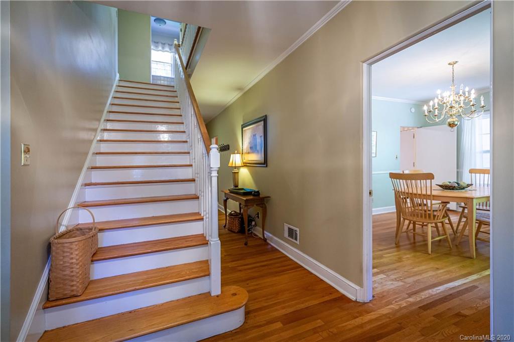 304 Riverside Drive Morganton, NC 28655 - Photo 9 of 23 Gallery Image 9