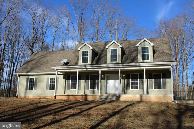 $2,400 | 30271 Stonewall Drive, Locust Grove, VA 22508