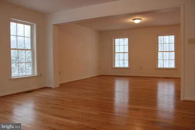 $2,400 | 30271 Stonewall Drive, Locust Grove, VA 22508