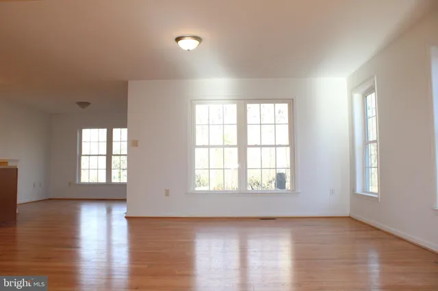 $2,400 | 30271 Stonewall Drive, Locust Grove, VA 22508