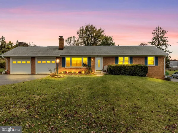 $638,000 | 26714 Howard Chapel Drive, Damascus, MD 20872